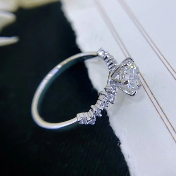 💍Engagement Anillos Pure Round CZ Silver Plated Beautiful Dainty Ring,UN… - Picture 5 of 6